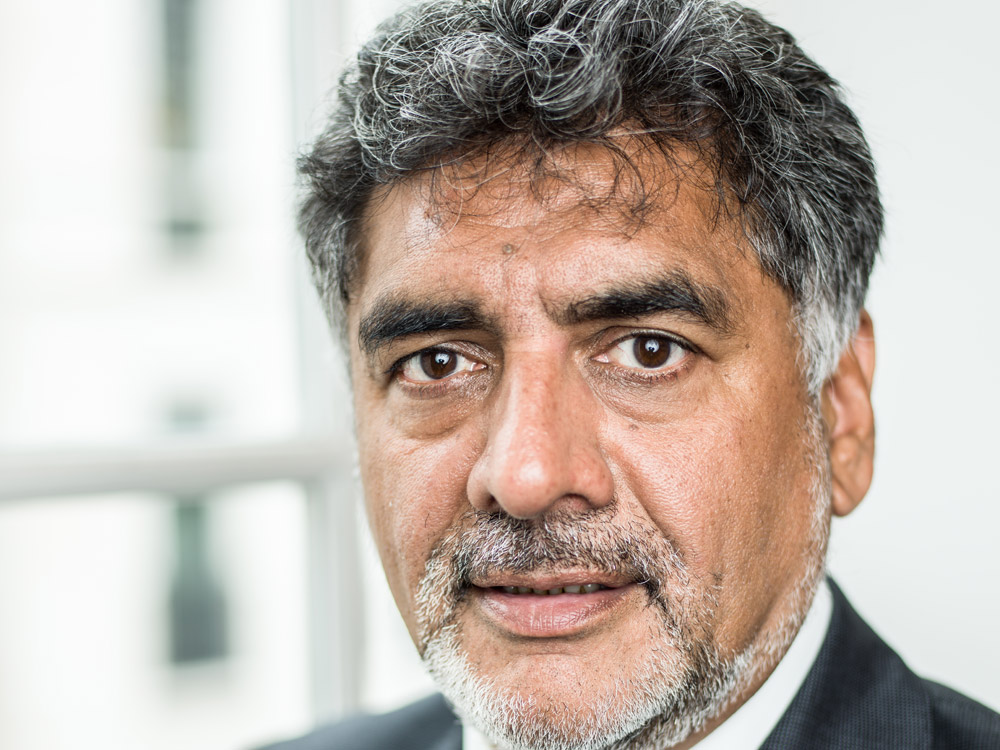 James Caan CBE is an entrepreneur and television personality.  Former investor on the BBC television program Dragons’ Den